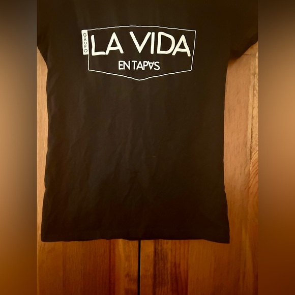 Women’s La Group La Vida en Tapas Approx Sz S White & Black Graphic T-Shirt - Picture 5 of 10